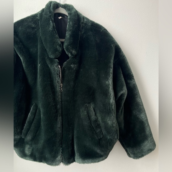Free people green faux fur fluffy zip jacket emerald mob wife bomber jacket - Picture 8 of 14